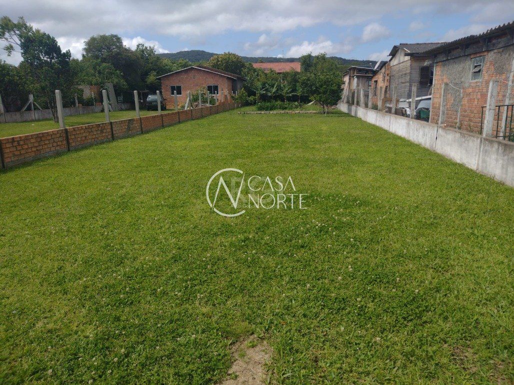 Terreno à venda  com 500m², Estrada Jacques da Rosa no bairro Lageado em Porto Alegre