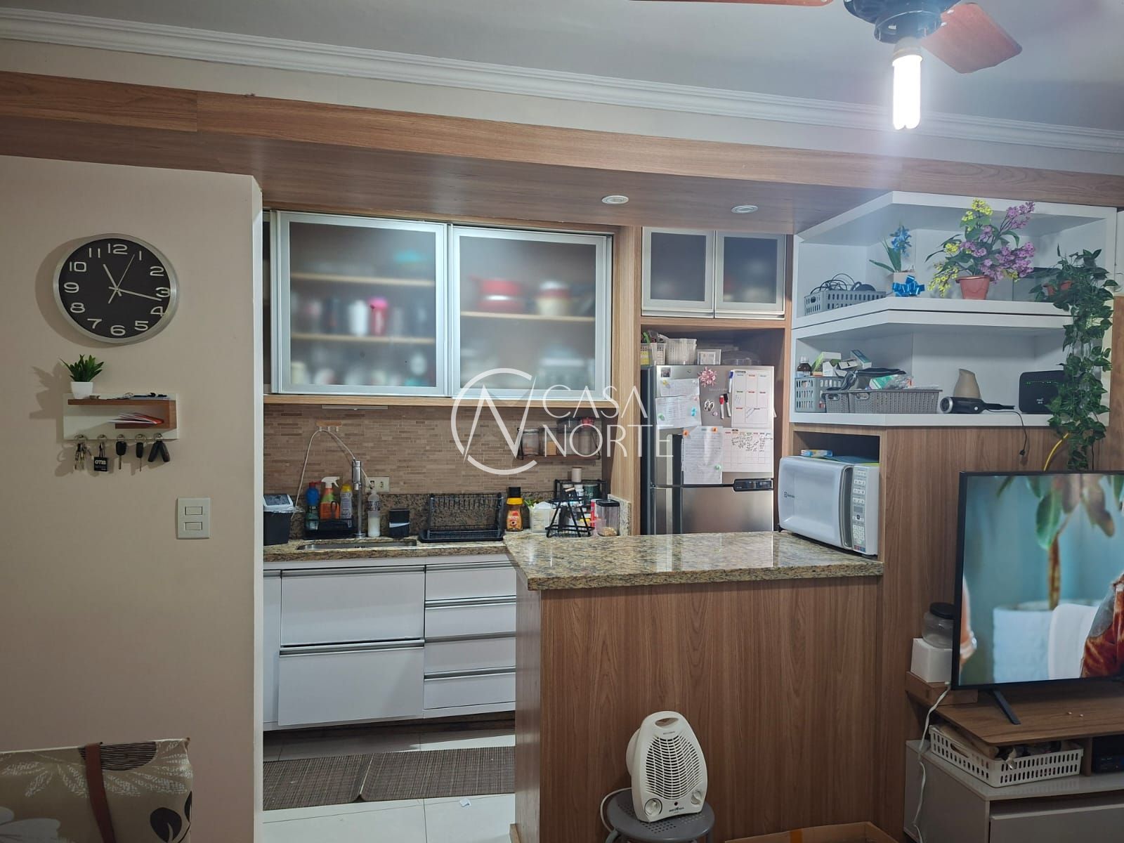 Apartamento à venda com 3 quartos, 59m², 1 vaga, Rua Doutor Pio Fiori de Azevedo no bairro Vila Nova em Porto Alegre
