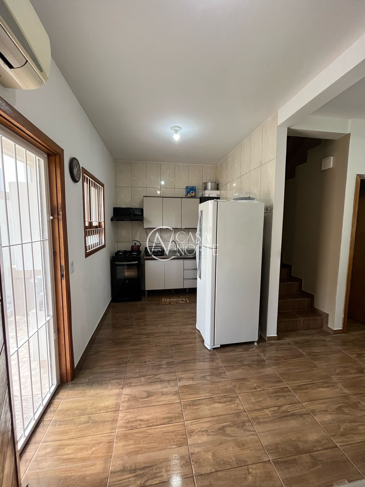 Casa à venda com 2 quartos, 87m², 3 vagas, Rua Jorge Babot Miranda no bairro Aberta dos Morros em Porto Alegre