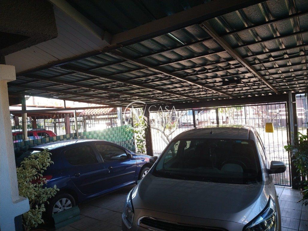 Casa à venda com 2 quartos, 85m², Rua Elaine Juchem Selistre no bairro Hípica em Porto Alegre