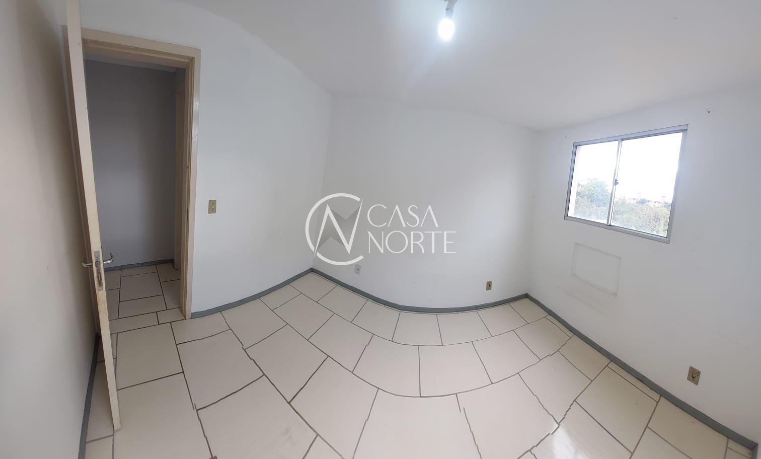 Apartamento à venda com 2 quartos, 43m², 2 suítes, 1 vaga, Avenida Edgar Pires de Castro no bairro Restinga em Porto Alegre