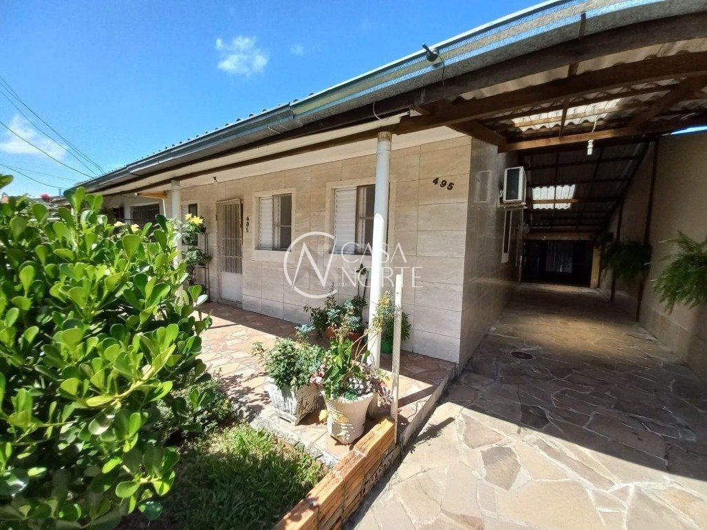 Casa à venda com 2 quartos, 120m², 1 suíte, 3 vagas, Estrada Gedeon Leite no bairro Hípica em Porto Alegre