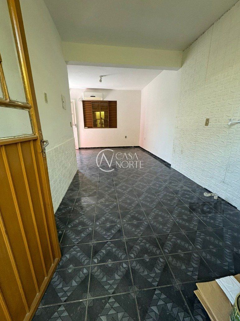 Casa de Condomínio à venda com 1 quarto, 45m², Rua Padre João Batista Reus no bairro Camaquã em Porto Alegre