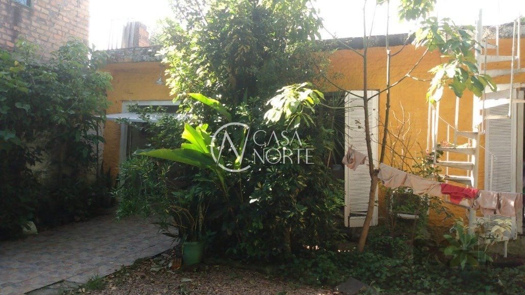 Casa à venda com 1 quarto, 120m², 1 suíte, 1 vaga, Rua Monte Sião no bairro Restinga em Porto Alegre