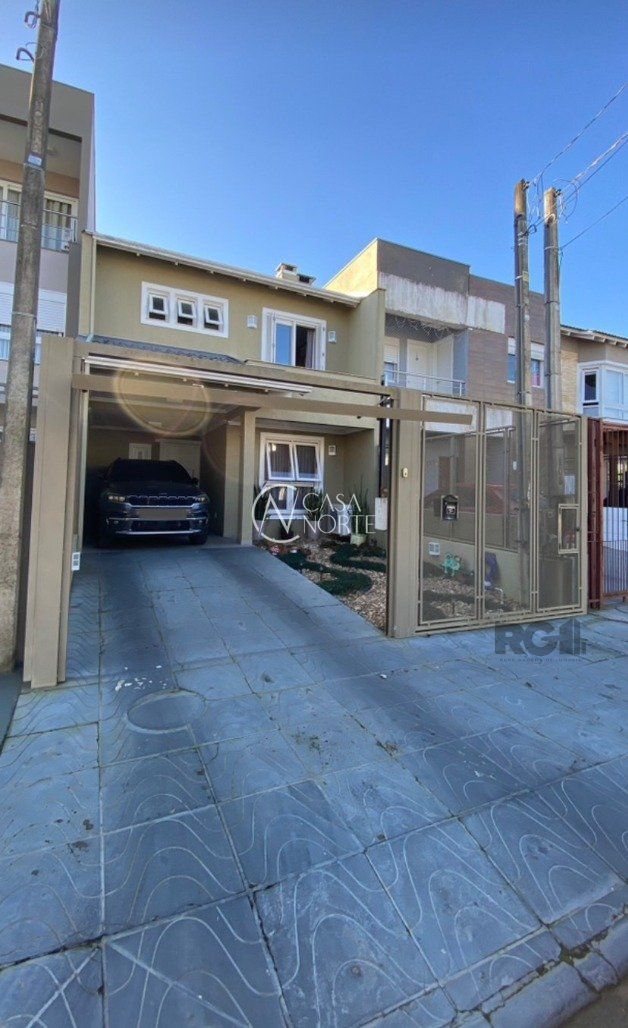 Casa à venda com 3 quartos, 138m², 1 suíte, 2 vagas, Rua Wilson Conceição Bona no bairro Hípica em Porto Alegre