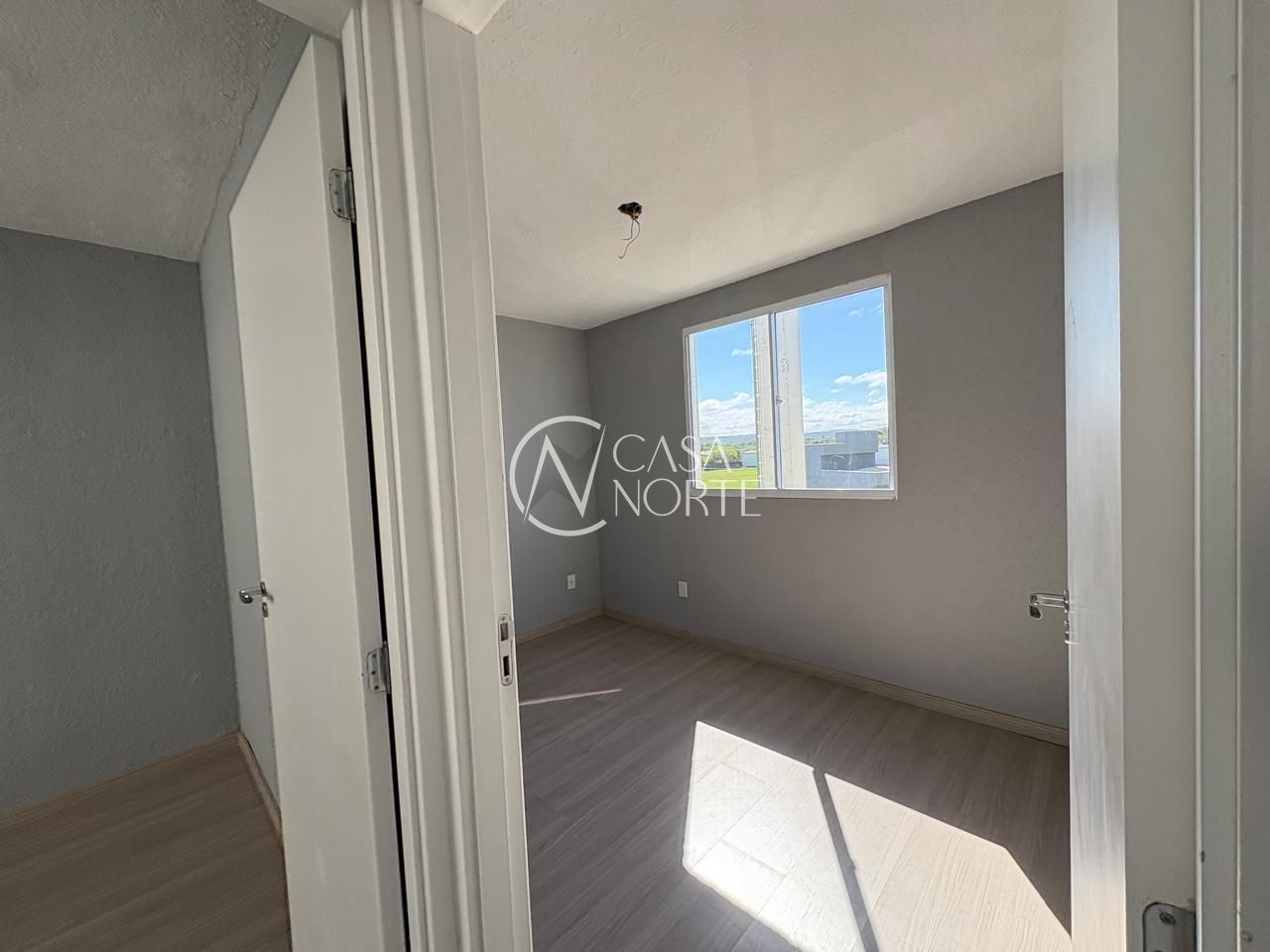 Apartamento à venda com 2 quartos, 42m², 1 vaga, Rua José Iuchno no bairro Hípica em Porto Alegre