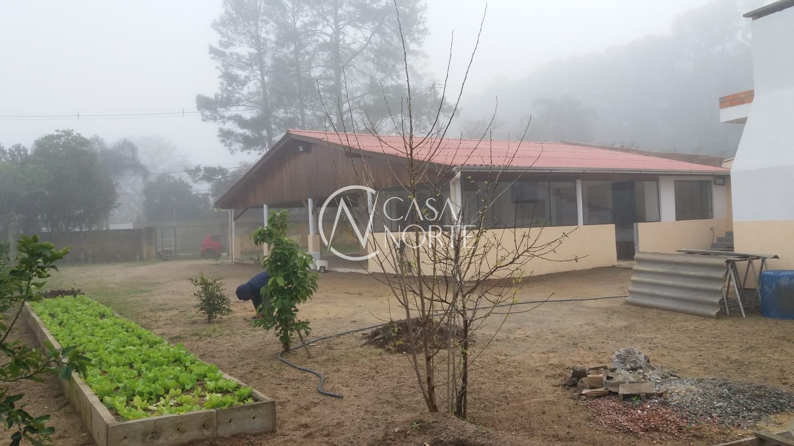 Casa à venda com 2 quartos, 292m², 1 suíte, 3 vagas, Estrada Jacques da Rosa no bairro Lageado em Porto Alegre