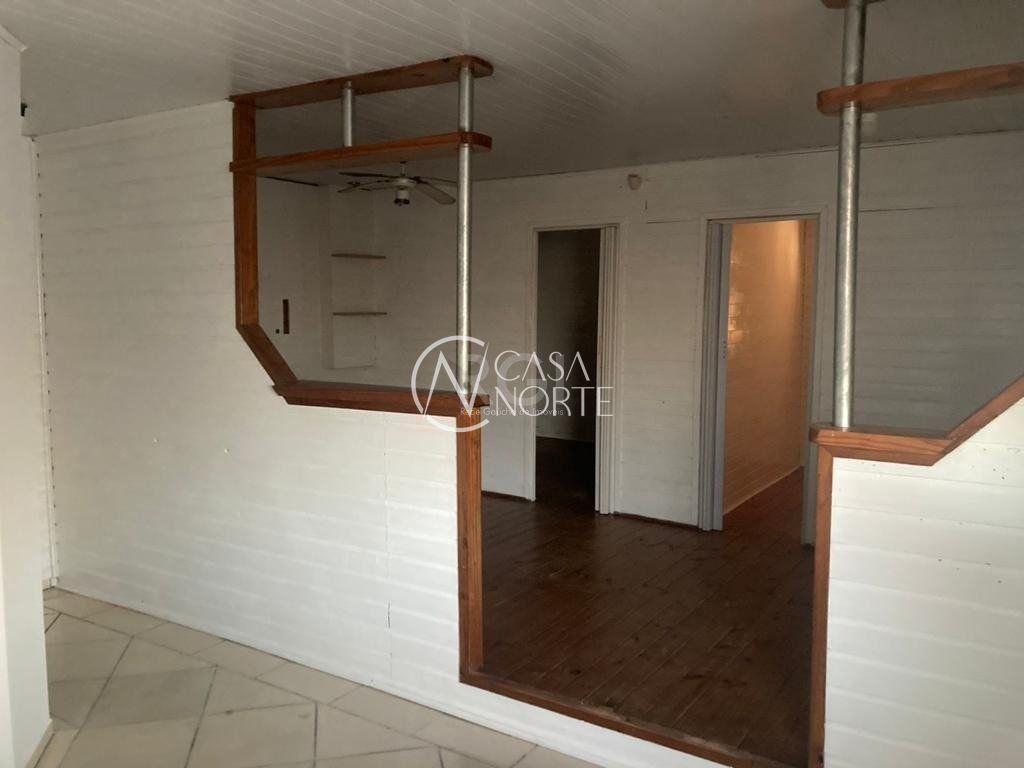 Casa à venda com 2 quartos, 120m², 3 vagas, Beco Calabria no bairro Restinga em Porto Alegre