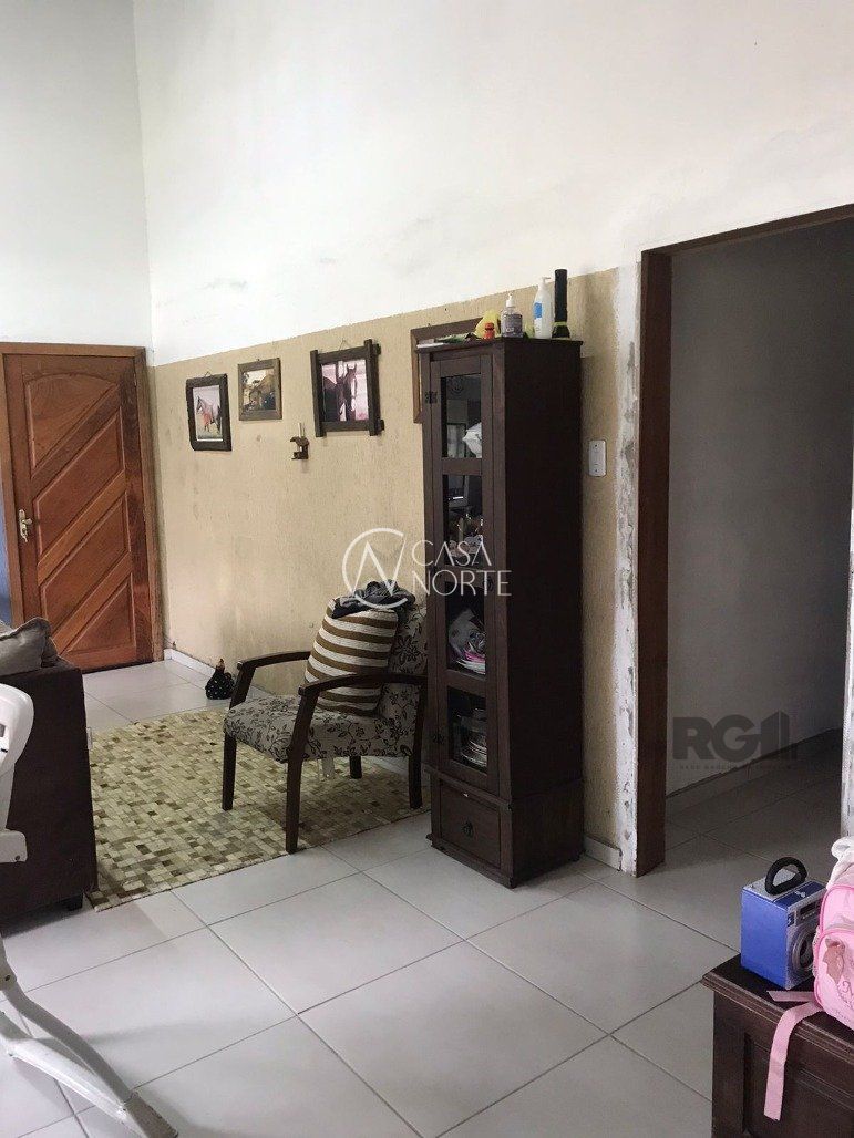 Casa à venda com 4 quartos, 260m², Rua Adao Martins da Rocha no bairro São Caetano em Porto Alegre