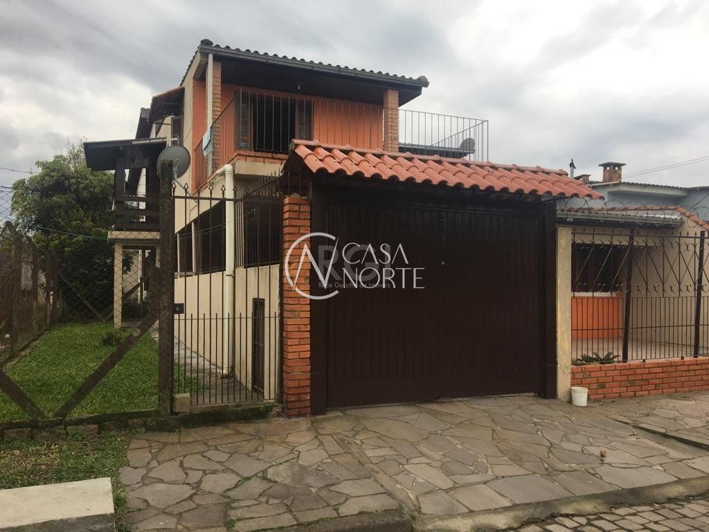 Sobrado à venda com 3 quartos, 92m², 2 vagas, Rua E no bairro Restinga em Porto Alegre