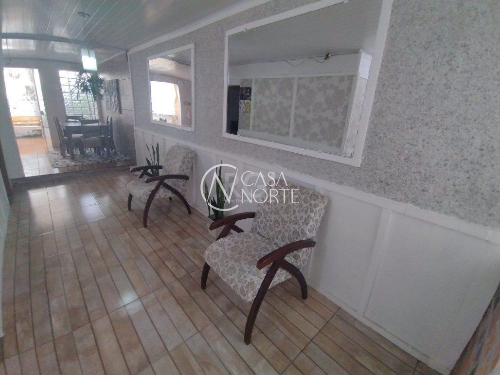 Casa à venda com 2 quartos, 103m², 1 vaga, Rua Bruno Hafner no bairro Hípica em Porto Alegre