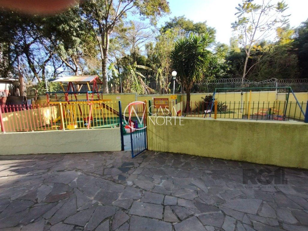 Apartamento à venda com 2 quartos, 60m², 1 vaga, Rua Coronel Massot no bairro Cristal em Porto Alegre