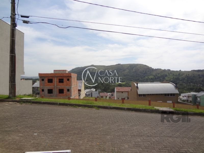 Terreno à venda  com 210m², Avenida Altos do Santa Rita no bairro Hípica em Porto Alegre