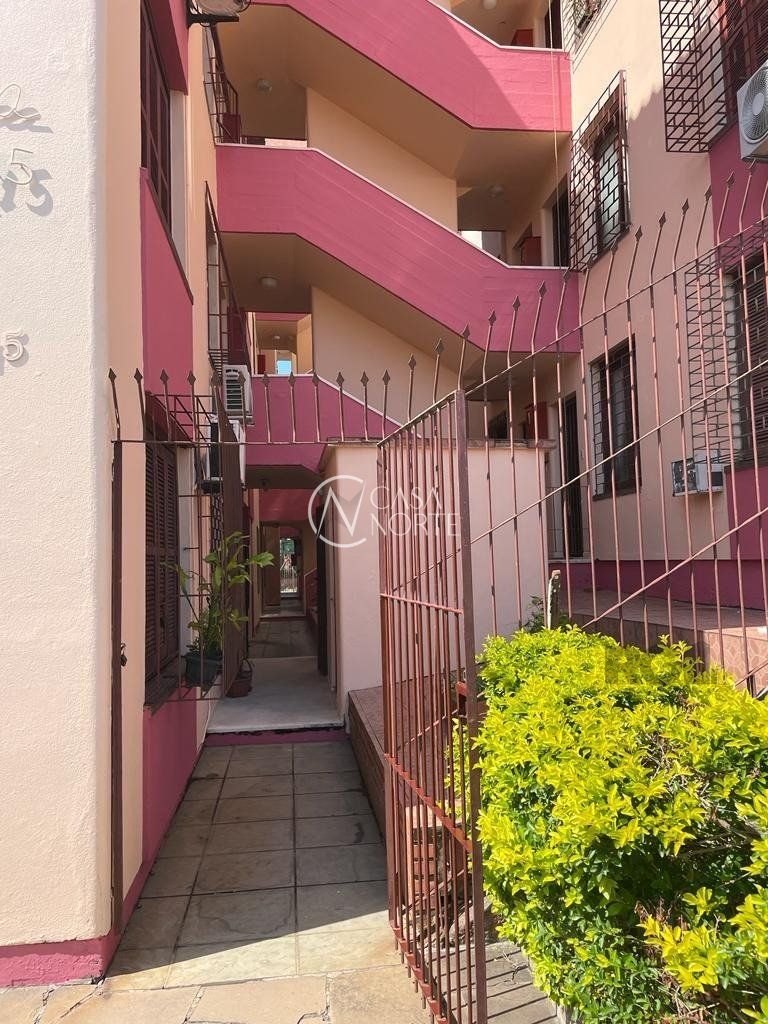 Apartamento à venda com 2 quartos, 54m², Rua Oscar Ferreira no bairro Rubem Berta em Porto Alegre