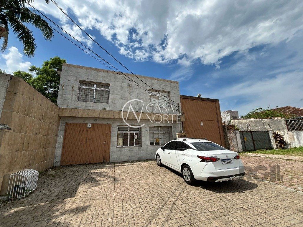 Geminado à venda , 569m², Avenida Sergipe no bairro Glória em Porto Alegre