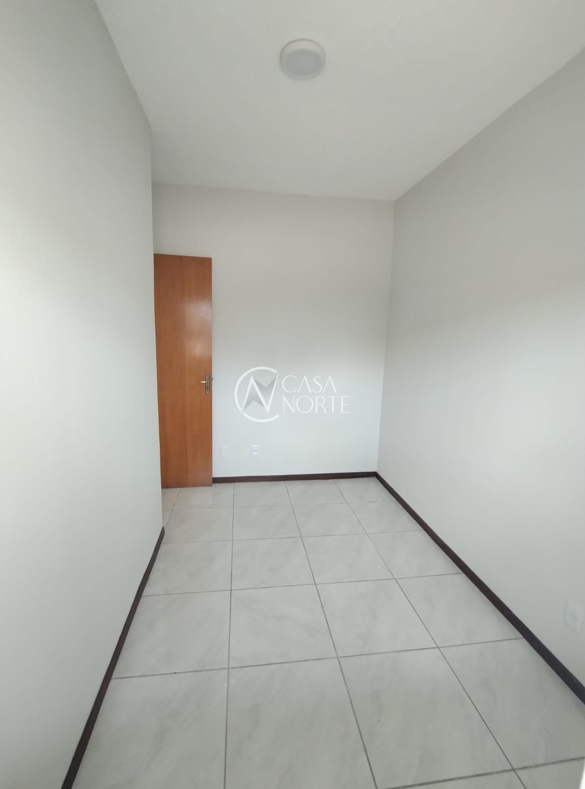 Casa à venda com 2 quartos, 49m², 1 vaga, Rua Nair Garcia Martins no bairro Hípica em Porto Alegre