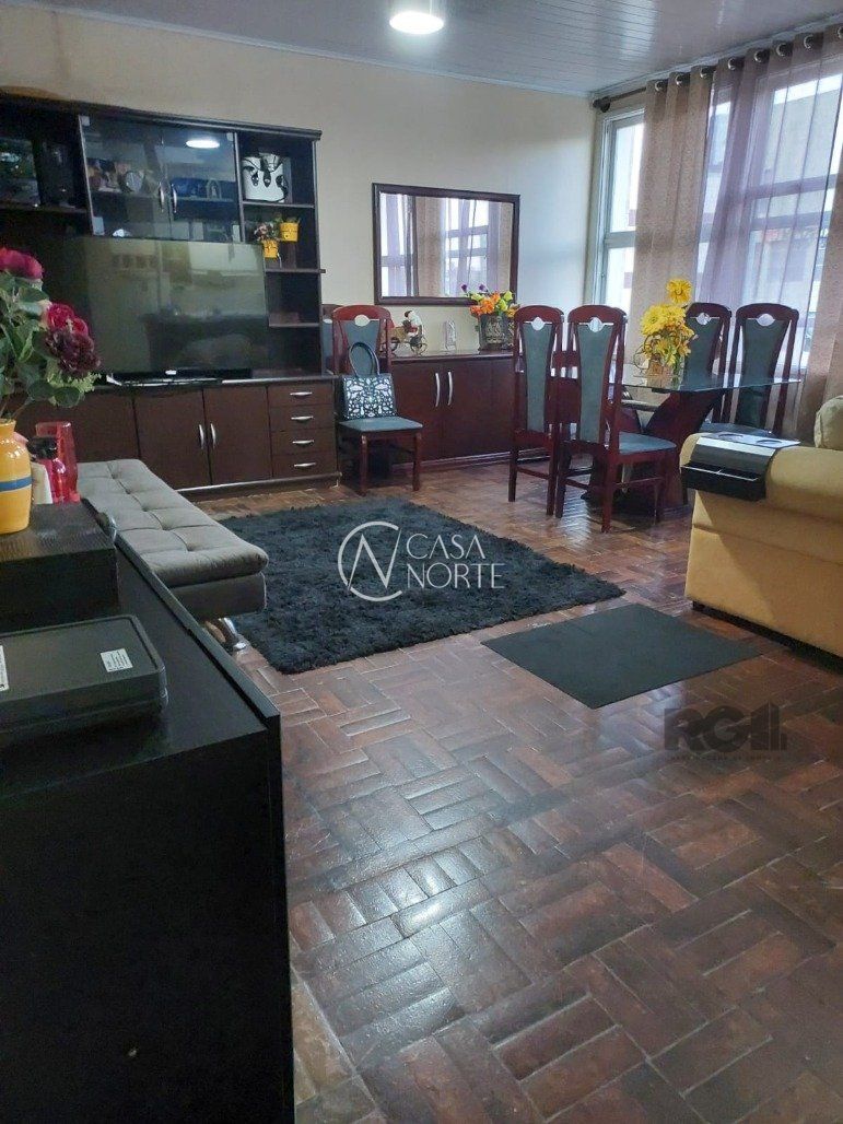 Apartamento à venda com 1 quarto, 52m², 1 suíte, Avenida Farrapos no bairro Floresta em Porto Alegre