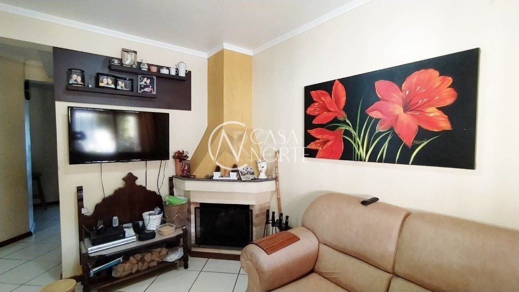 Sobrado à venda com 4 quartos, 136m², 2 suítes, 2 vagas, Rua Doutor Hermes Pacheco no bairro Aberta dos Morros em Porto Alegre