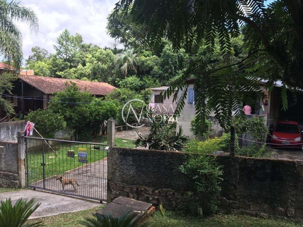 Casa à venda com 2 quartos, 120m², 1 vaga, Rua José Alves de Castro no bairro Vila Nova em Porto Alegre