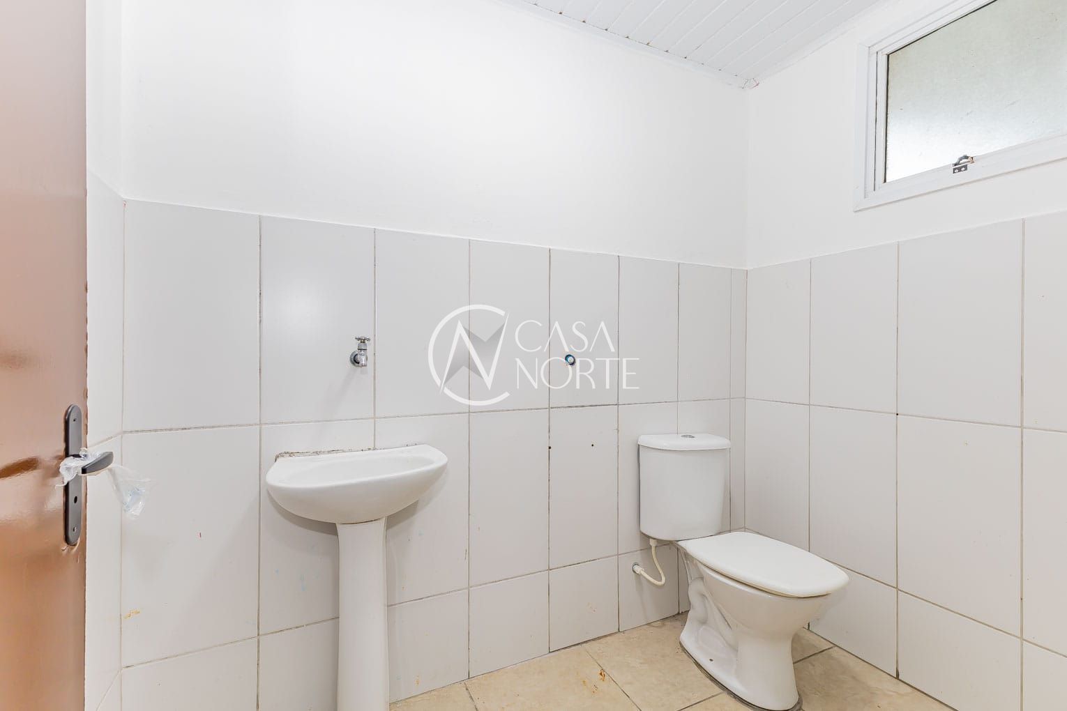 Apartamento à venda com 2 quartos, 46m², 1 vaga, Rua Sete Mil Cento e Noventa e Sete no bairro Restinga em Porto Alegre