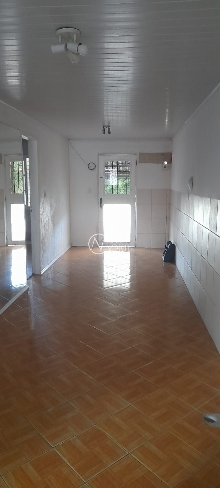 Casa à venda com 2 quartos, 125m², 2 vagas, Rua do Schneider no bairro Hípica em Porto Alegre