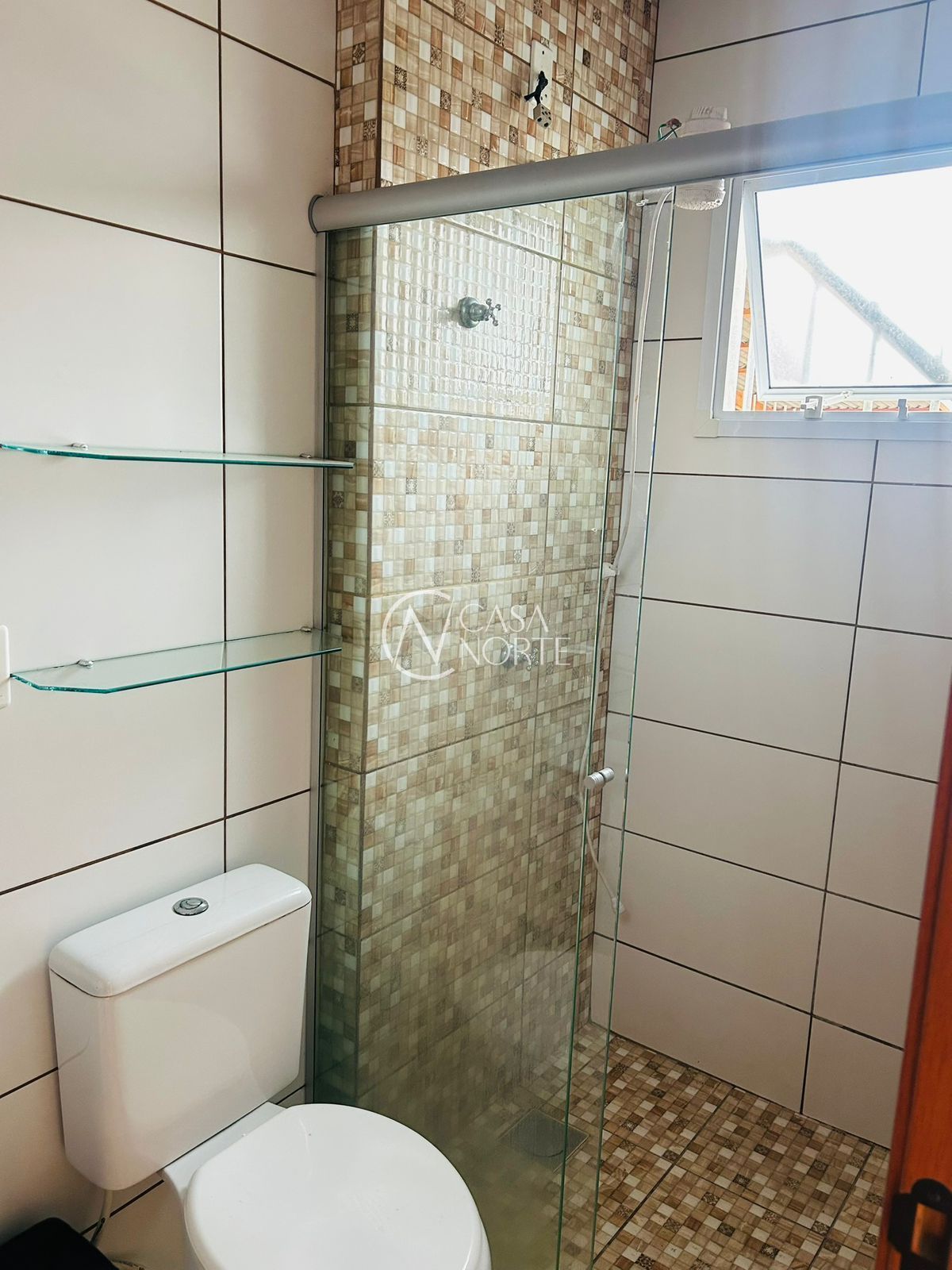 Casa à venda com 2 quartos, 38m², 2 vagas, Rua Coronel Dastro Dutra no bairro Restinga em Porto Alegre