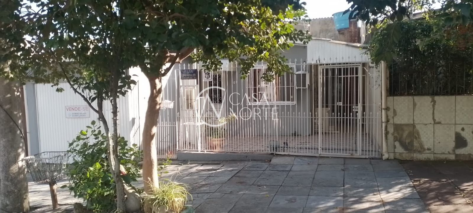 Casa à venda com 3 quartos, 85m², 1 vaga, Rua Espir Rivaldo no bairro Morro Santana em Porto Alegre