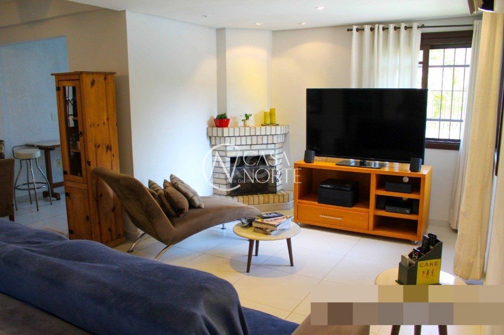 Sobrado à venda com 3 quartos, 266m², 1 suíte, 2 vagas, Rua Engenheiro Renato Costa Leite no bairro Ipanema em Porto Alegre