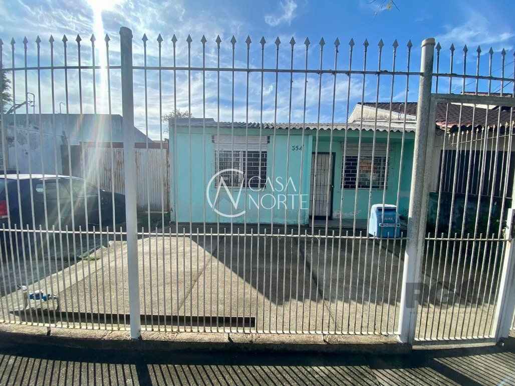 Casa à venda com 3 quartos, 70m², 4 vagas, Rua Telmo Vieira de Araújo no bairro Aberta dos Morros em Porto Alegre