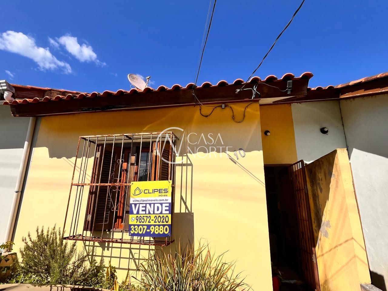 Casa à venda com 1 quarto, 62m², 1 vaga, Rua Jacundá no bairro Guarujá em Porto Alegre