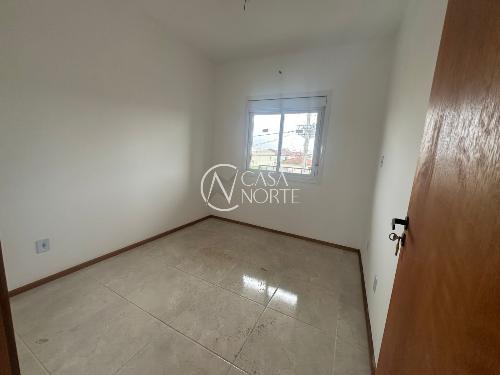 Casa à venda com 2 quartos, 46m², 1 vaga, Rua Helio Felix Frey no bairro Espírito Santo em Porto Alegre