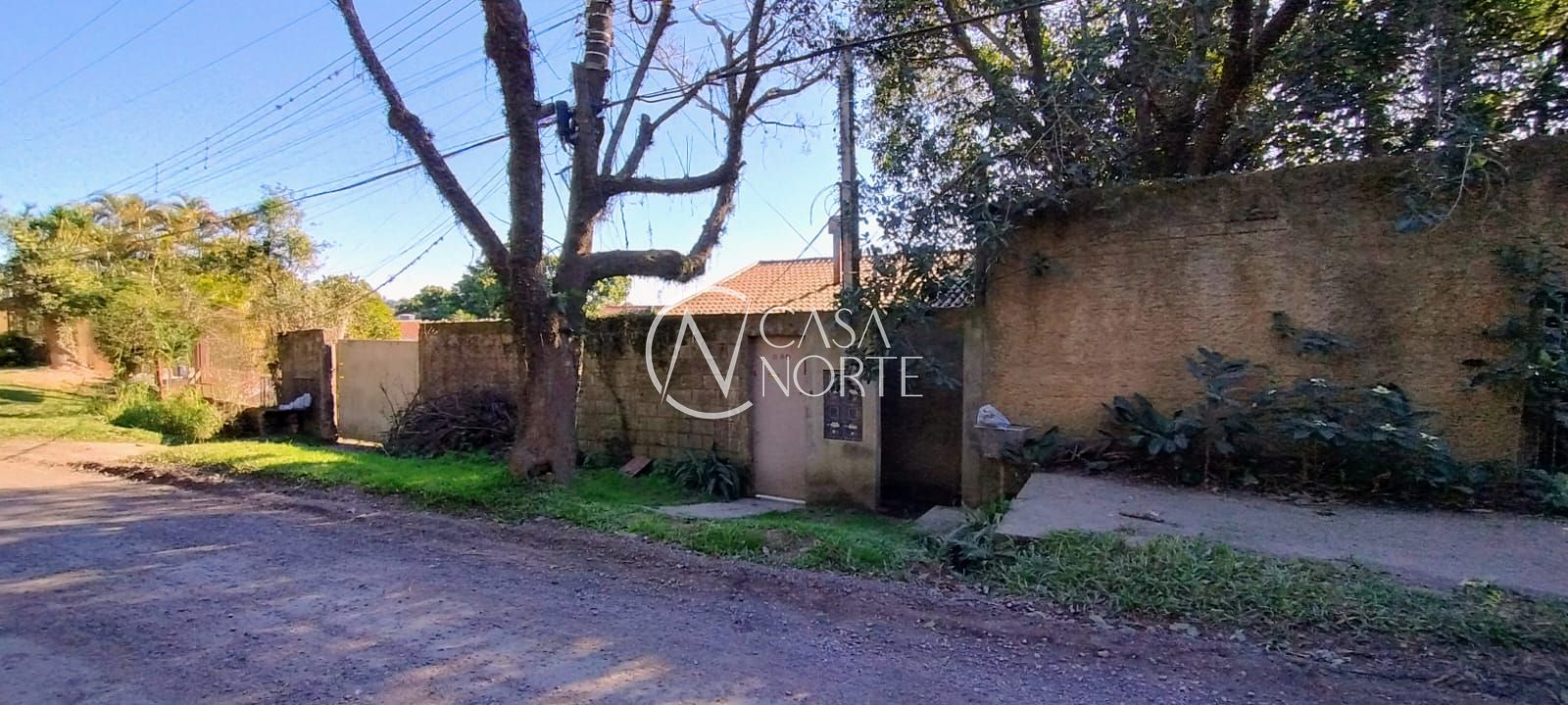 Casa à venda com 2 quartos, 80m², 1 suíte, 3 vagas, Rua Maurilio Ferreira no bairro Campo Novo em Porto Alegre