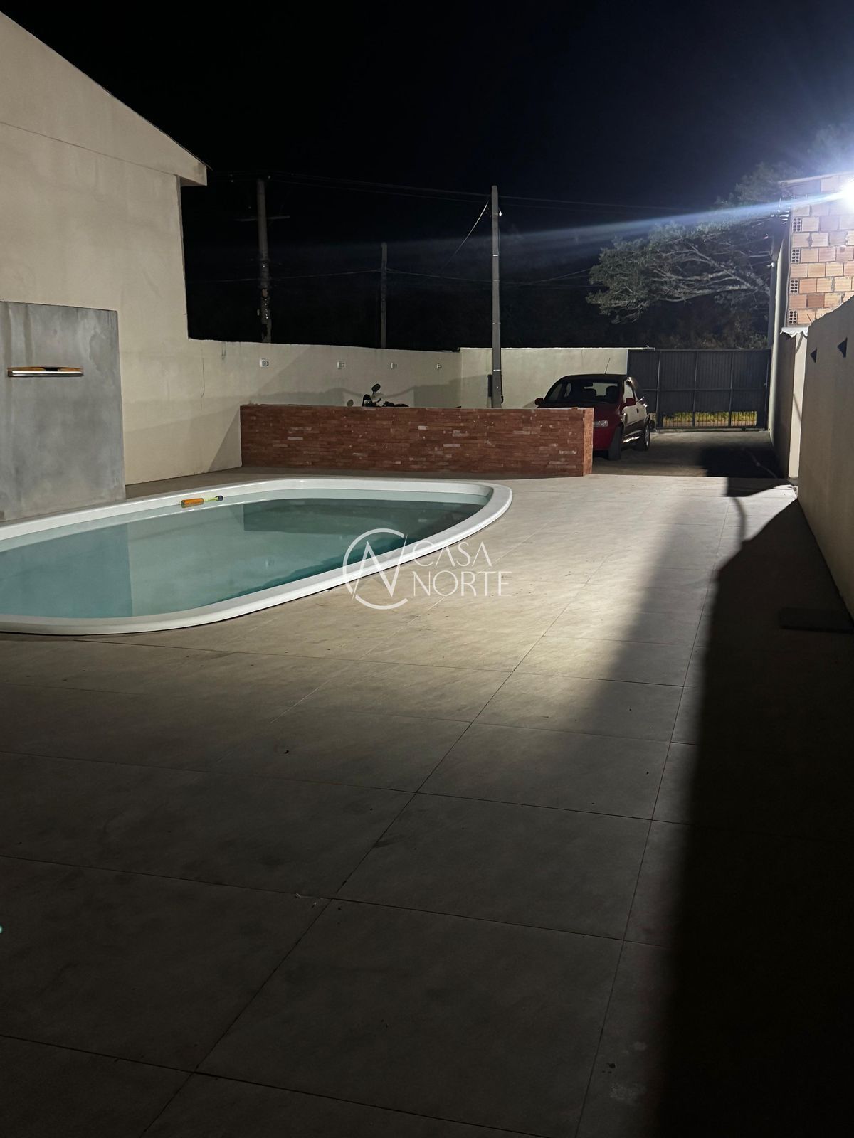 Casa à venda , 486m², 3 vagas, Avenida do Lami no bairro Belém Novo em Porto Alegre