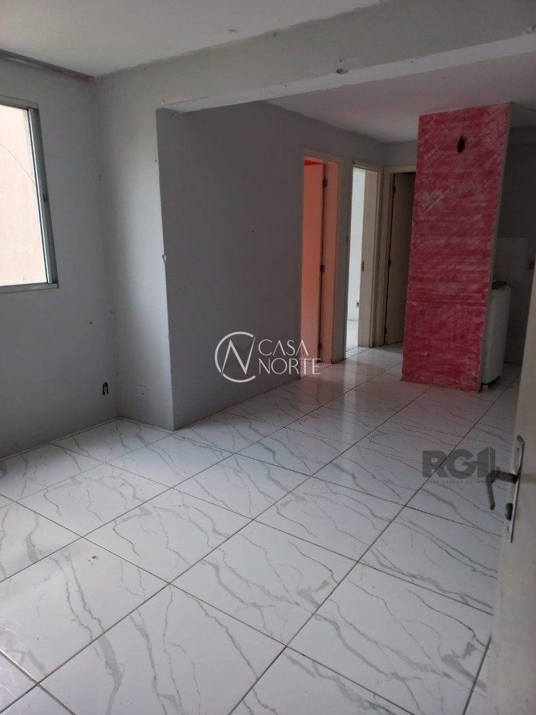 Apartamento à venda com 2 quartos, 43m², Avenida Edgar Pires de Castro no bairro Restinga em Porto Alegre