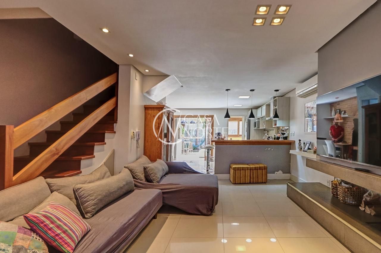 Casa de Condomínio à venda com 3 quartos, 128m², 1 suíte, 2 vagas, Estrada João Salomoni no bairro Vila Nova em Porto Alegre