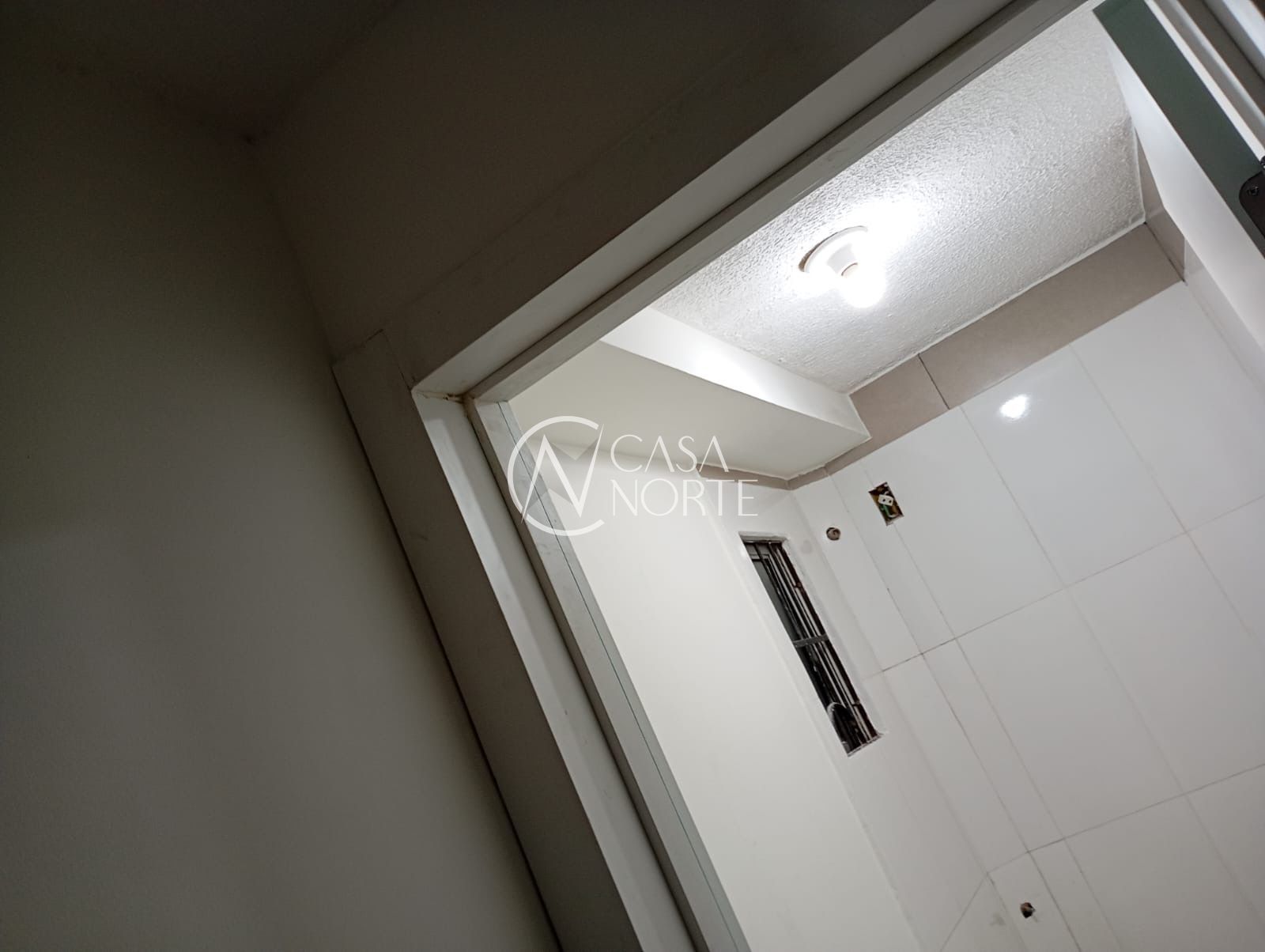 Apartamento à venda com 2 quartos, 38m², 1 vaga, Avenida João Antônio Silveira no bairro Lomba do Pinheiro em Porto Alegre