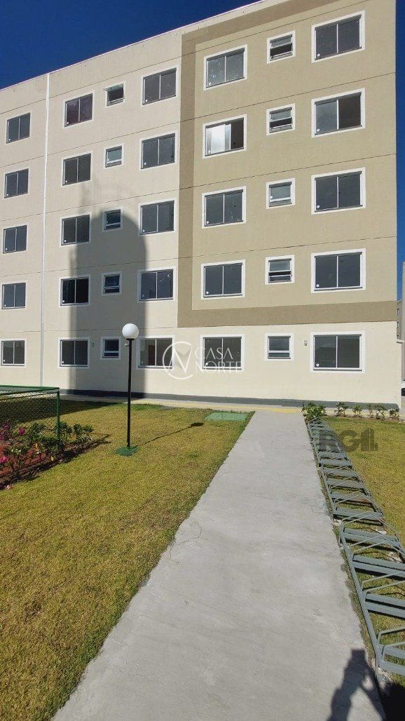 Apartamento à venda com 2 quartos, 50m², Rua Sete Mil e Oito no bairro Restinga em Porto Alegre