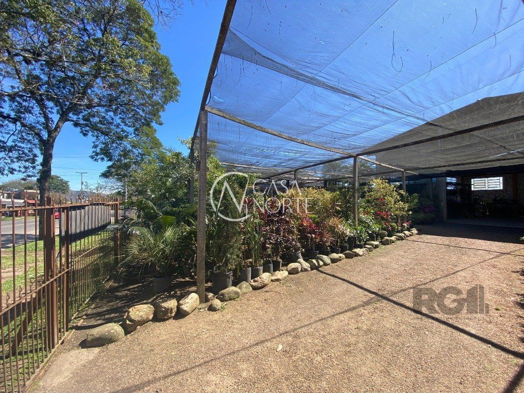 Pavilhão à venda  com 1850m², Avenida Ignês E. Fagundes no bairro Restinga em Porto Alegre