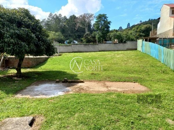 Terreno à venda  com 142m², Estrada Jorge Pereira Nunes no bairro Campo Novo em Porto Alegre