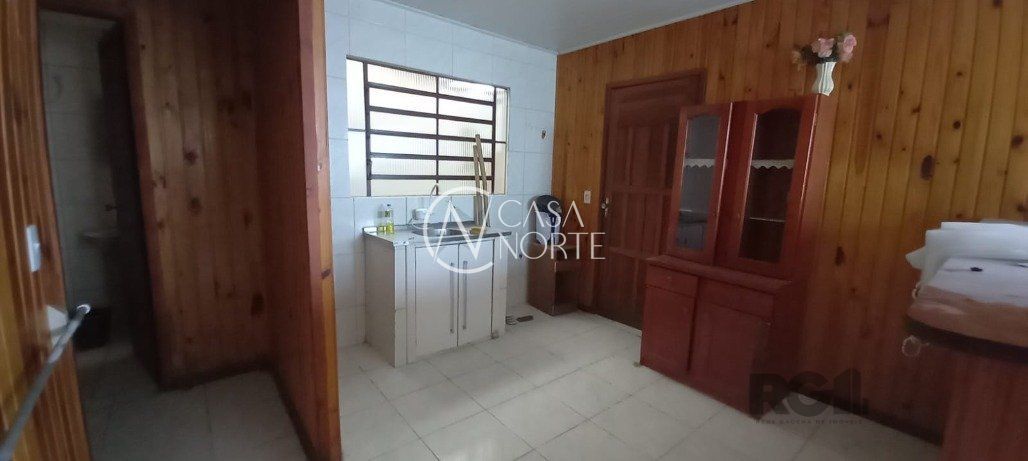 Terreno à venda com 2 quartos com 605m², 4 vagas, Estrada Cristiano Kraemer no bairro Vila Nova em Porto Alegre