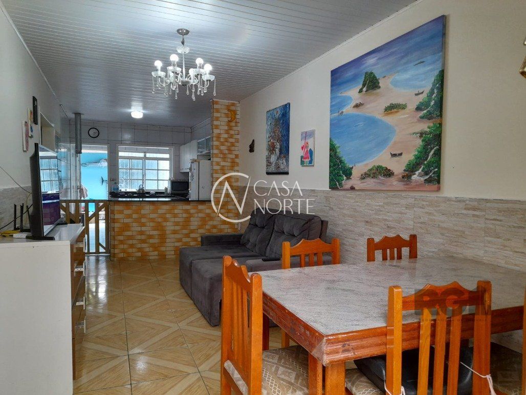 Casa à venda com 2 quartos, 93m², 2 vagas, Rua Brigadeiro Leonardo Teixeira Collares no bairro Vila Nova em Porto Alegre