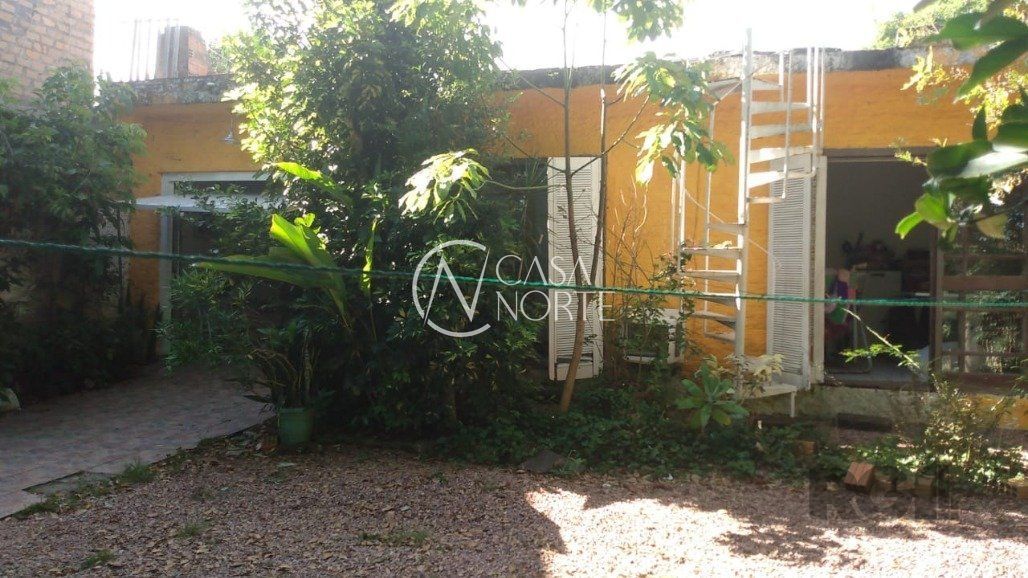 Casa à venda com 1 quarto, 120m², 1 suíte, 1 vaga, Rua Monte Sião no bairro Restinga em Porto Alegre