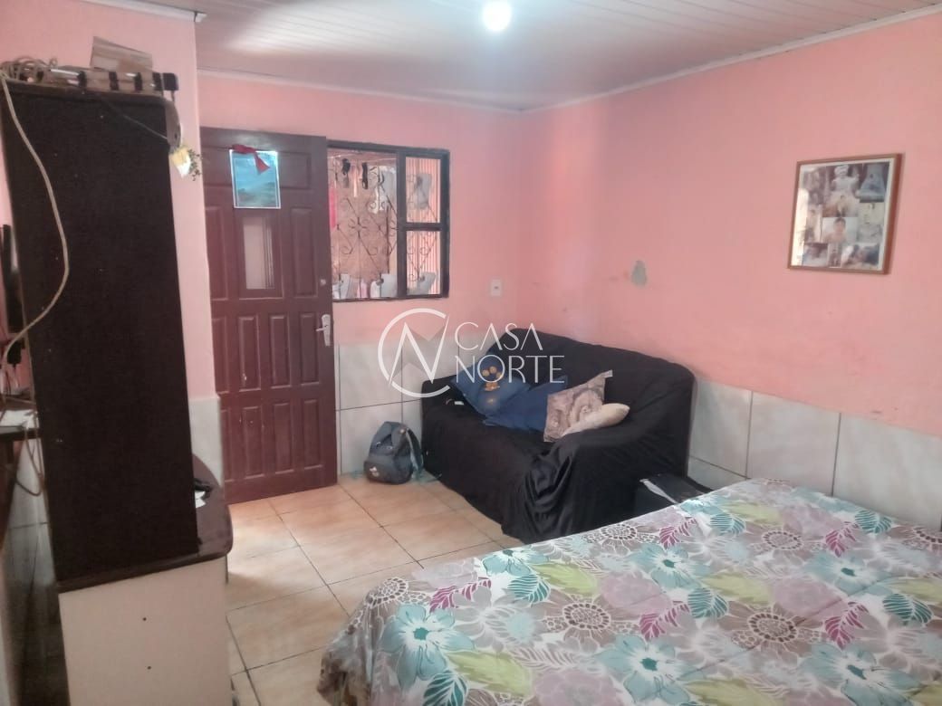 Casa à venda com 4 quartos, 199m², 2 vagas, Avenida Martinica no bairro Restinga em Porto Alegre