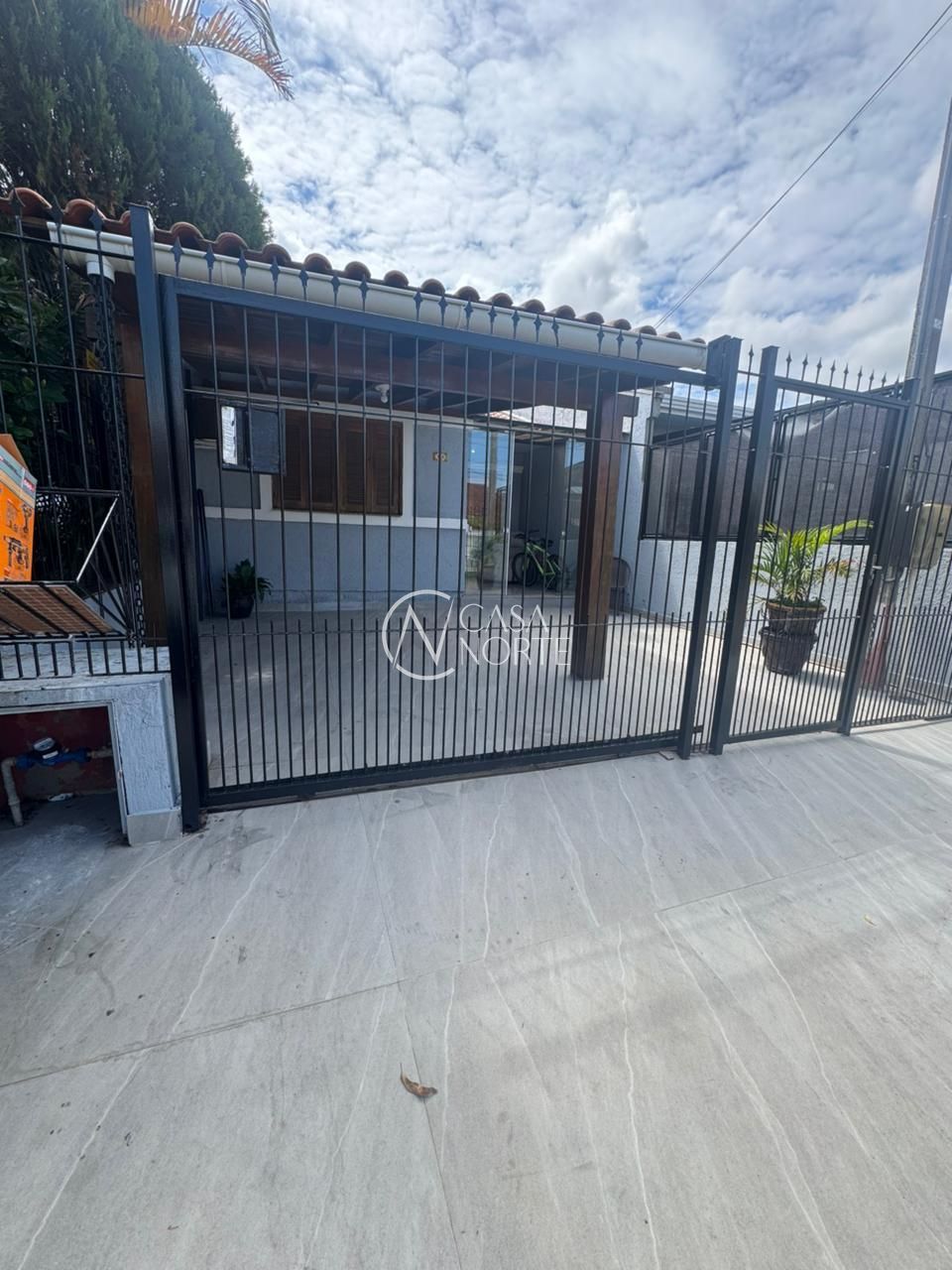 Casa à venda com 4 quartos, 89m², 2 vagas, Rua José Carlos Bohne no bairro Hípica em Porto Alegre