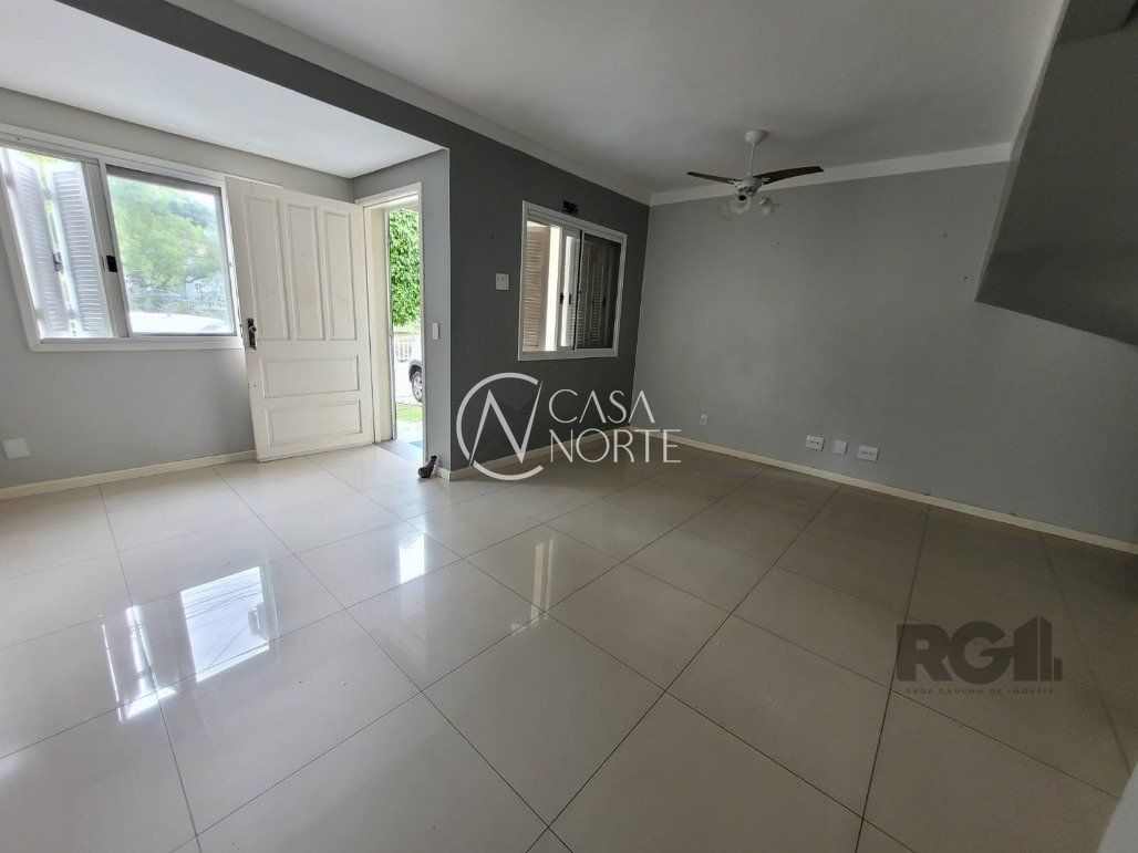 Casa de Condomínio à venda com 3 quartos, 144m², 1 suíte, 1 vaga, Estrada João Salomoni no bairro Vila Nova em Porto Alegre