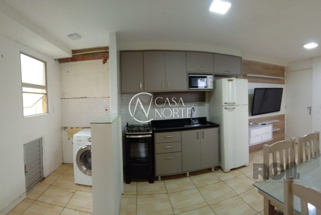 Apartamento à venda com 2 quartos, 45m², 1 vaga, Rua Império no bairro Vila Nova em Porto Alegre