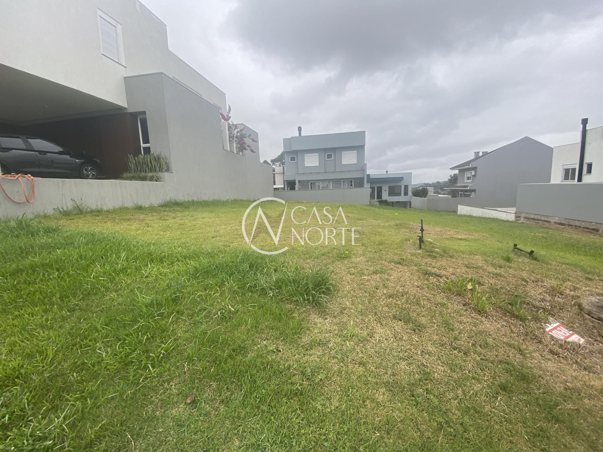 Terreno à venda  com 271m², Avenida Altos do Santa Rita no bairro Aberta dos Morros em Porto Alegre