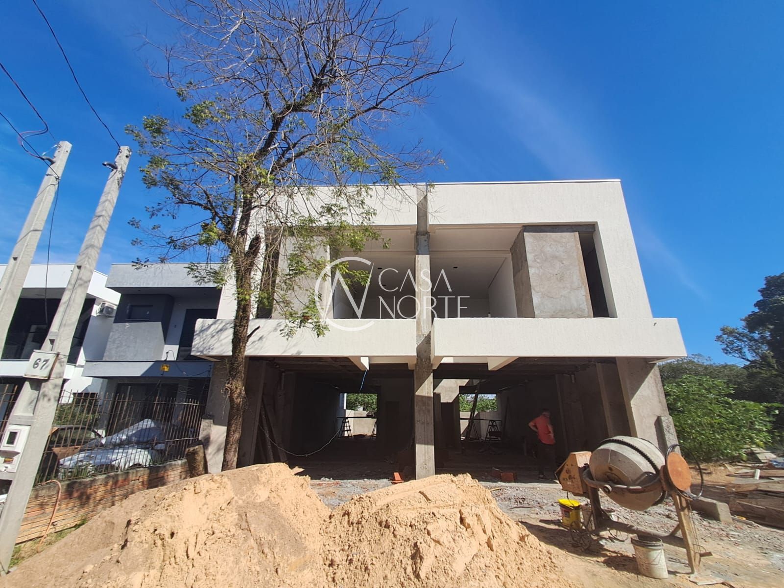 Casa à venda com 3 quartos, 140m², 1 suíte, 2 vagas, Rua Jacareí no bairro Ipanema em Porto Alegre