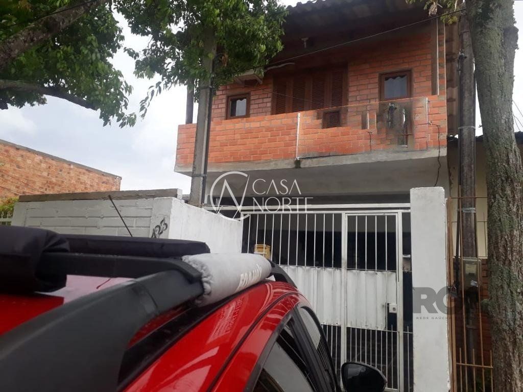 Casa à venda com 3 quartos, 180m², 1 suíte, 2 vagas, Rua Germano Bonow Filho no bairro Hípica em Porto Alegre