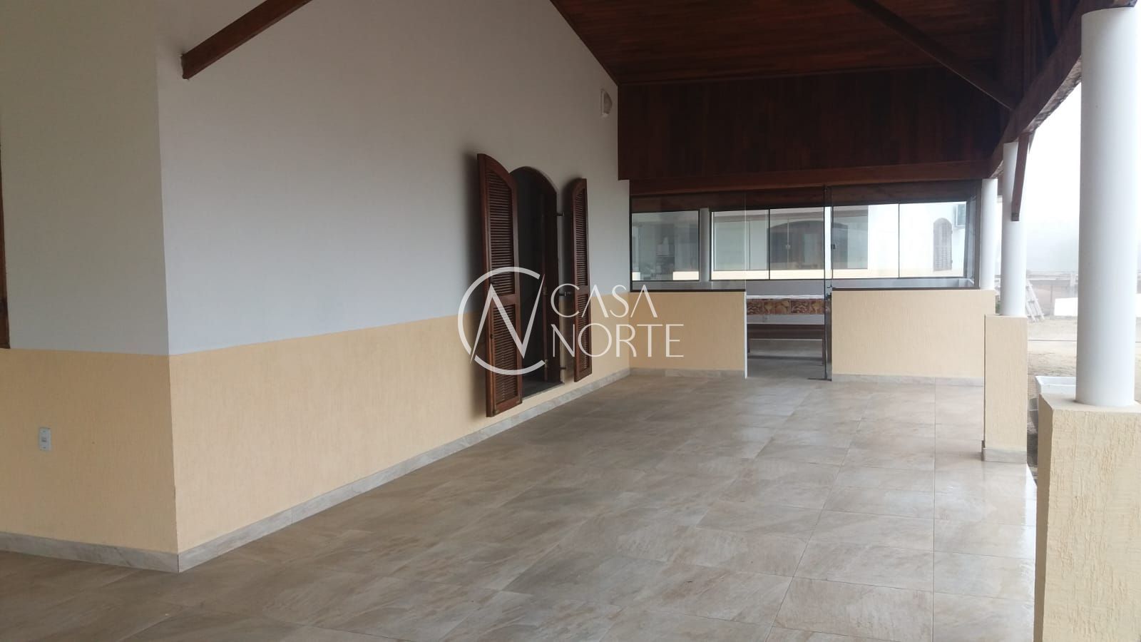 Casa à venda com 2 quartos, 292m², 1 suíte, 3 vagas, Estrada Jacques da Rosa no bairro Lageado em Porto Alegre